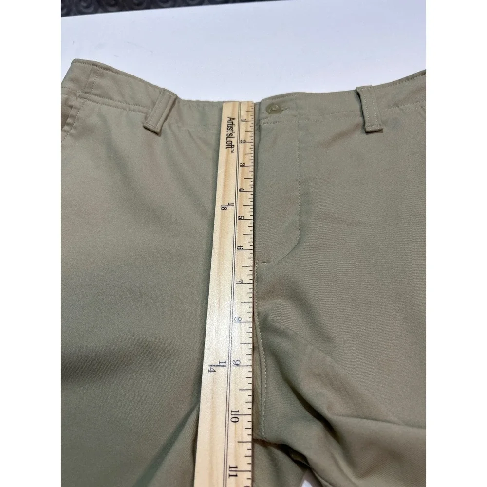 Under Armour YXL Boys Golf Shorts Khaki Performance Flat‎ Front - Picture 5 of 8